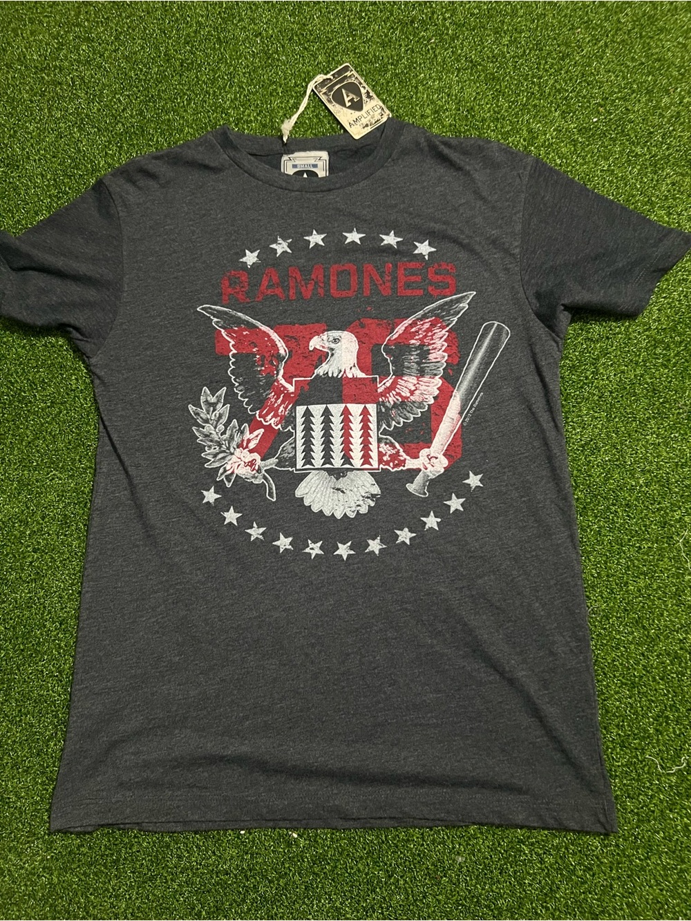 NWT Amplified Ramones Tour 1976 Presidential Seal Graphic Tee S